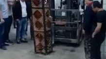 【交通事故】一起叉车事故,不要围观